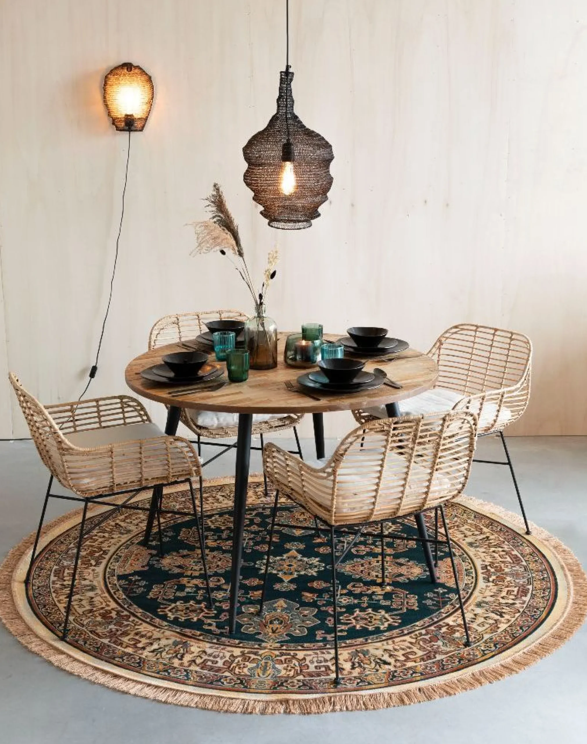 Esstisch Vintage Maria Teak Rund 110 cm Parkett-Vintagehaus Discount