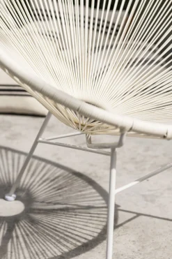 Retro Sessel Acapulcos Bahia Weiß Outdoor Massives Metallgestell-Vintagehaus Best