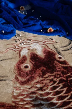 Retro Teppich The Legend Of Koi in 160 x 230 cm-Bold Monkey Best