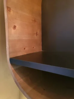 Retro Wandregal Holz Roundabout mit Metallboden-PTMD Online