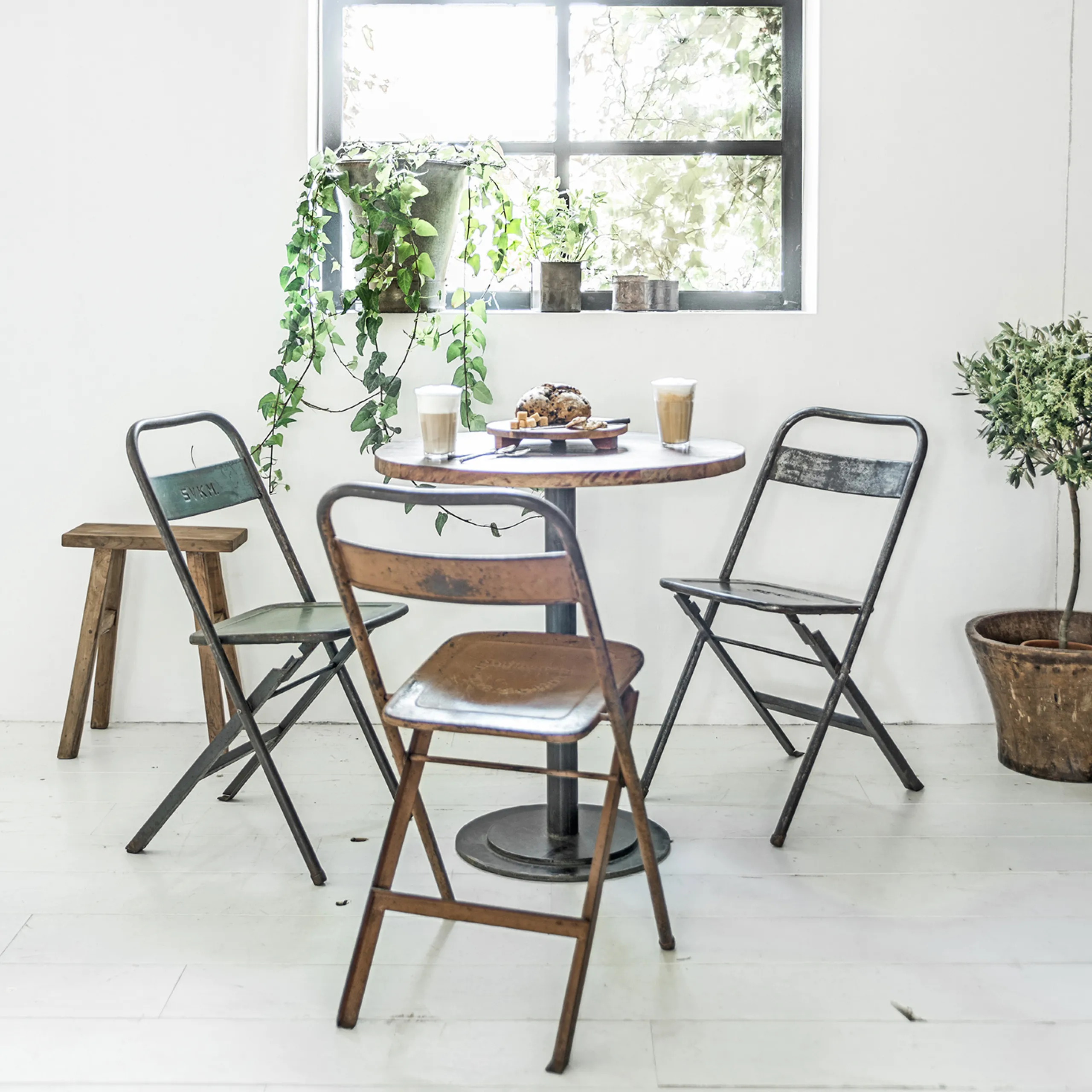 Vintage Klappstuhl Easy Balkonstuhl Esszimmerstuhl in verschiedenen Farben-Raw Materials