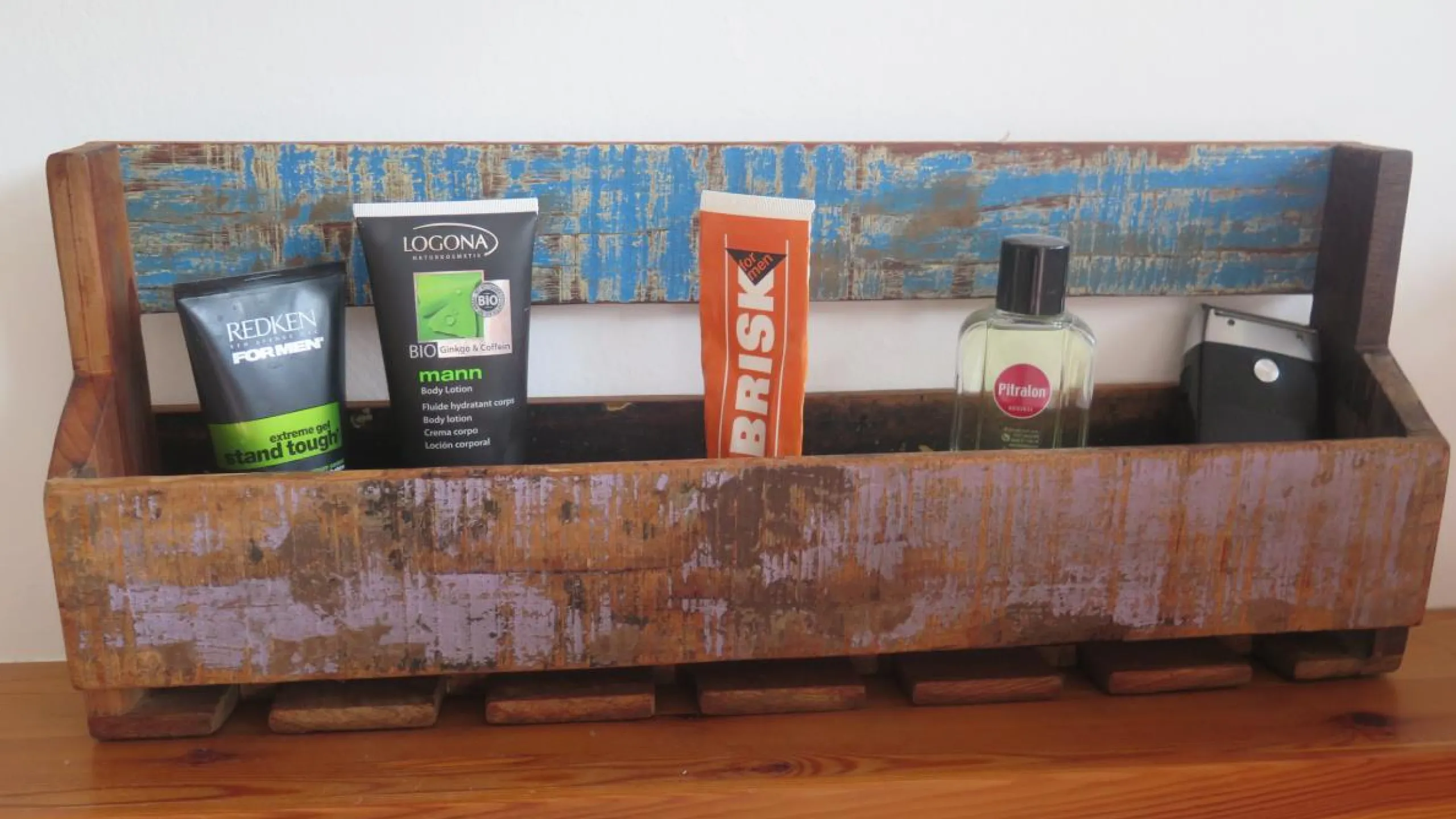 Vintage Wandregal Glashalter Küche Bad Bunt-Raw Materials Discount